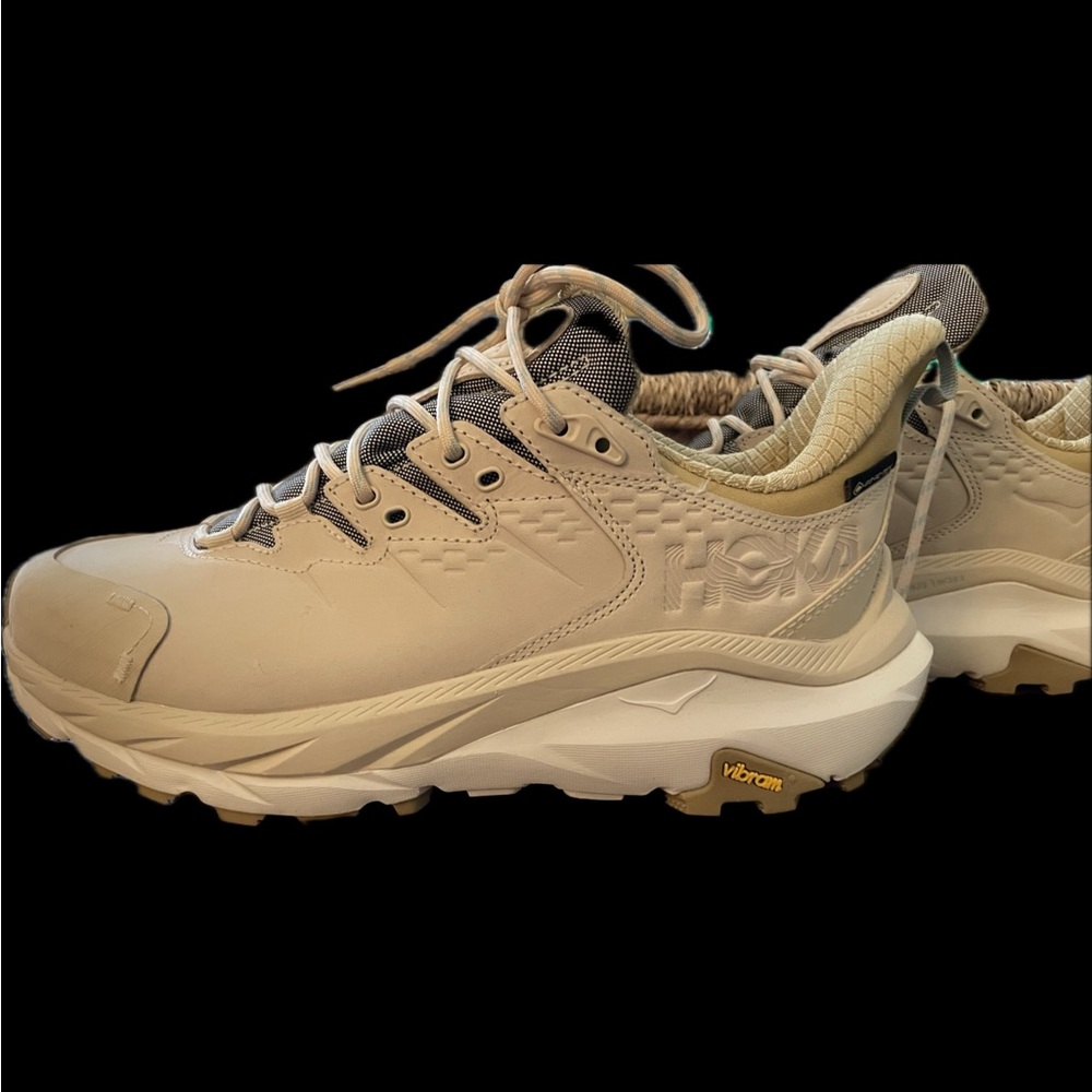 Hoka womens Cream Athletic Shoes 9.5, color oak/alabaster
